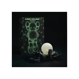 kaws holiday shanghai black 15862 67377ae8c8e2b.jpg