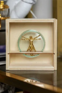 Vitruvian Man gold