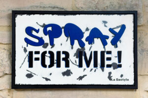 la dactylo spray for me 6a39280f7666d.jpg