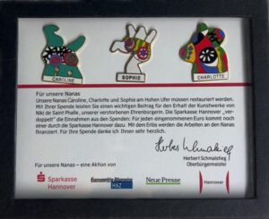 Niki de Saint Phalle Nana 3 Pin Set