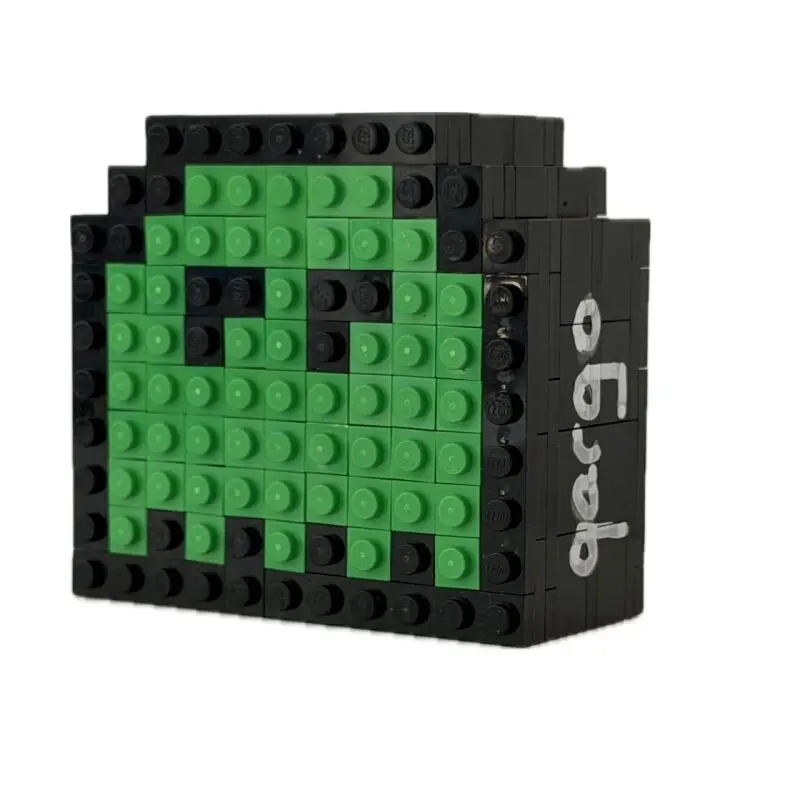 alien i bright light green (space invaders)